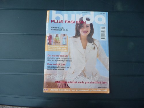 BURDA 2005 — foto 1
