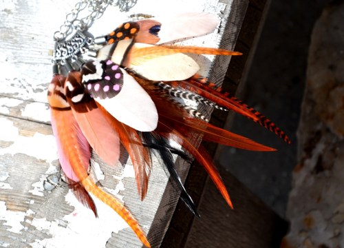 Náhrdelník péřový talisman Savonlina — foto 1