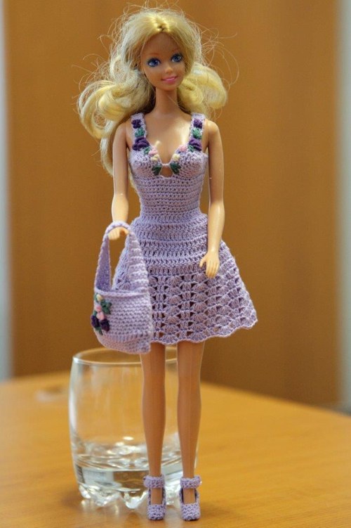 Šaty pro Barbie — foto 1