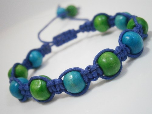 Dětský náramek (macramé) — foto 1