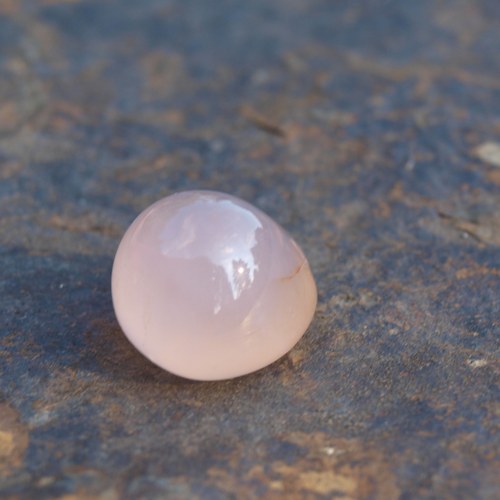 Chalcedon růžový, kabošon č. 1760 — foto 1