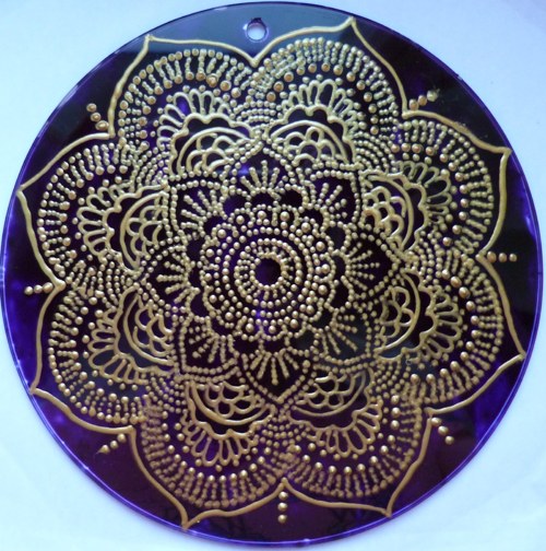 Ornament fialový