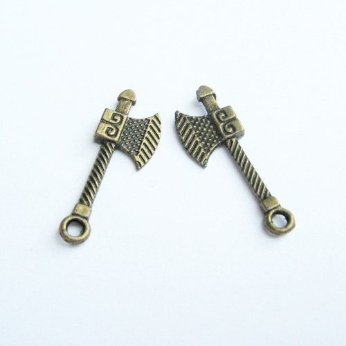 Přívěsek 26 x 10 mm 1 ks