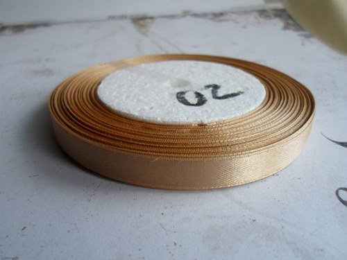 Saténová stuha - š. 1 cm