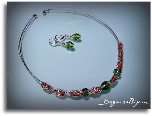 Zeleno-zlatá variace na lanku — foto 1