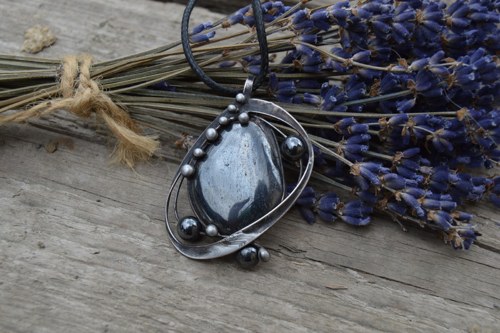 Hematitový talisman — foto 1