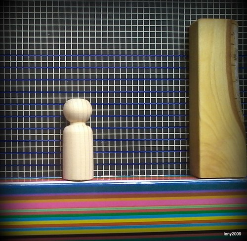 DŘEVĚNÁ FIGURKA - CHLAPEC 6,3cm — foto 1