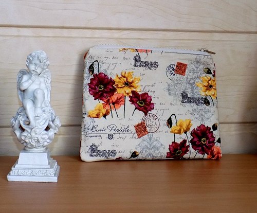 Kosmetická taštička ve vintage stylu — foto 1