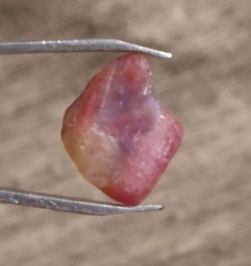 Turmalín D602 — foto 1