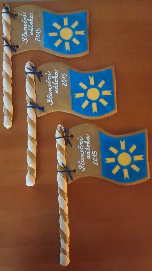 Táborové vlajky z perníku — foto 1
