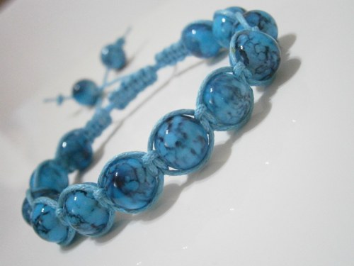 Tyrkysový náramek (macramé/shamballa) — foto 1