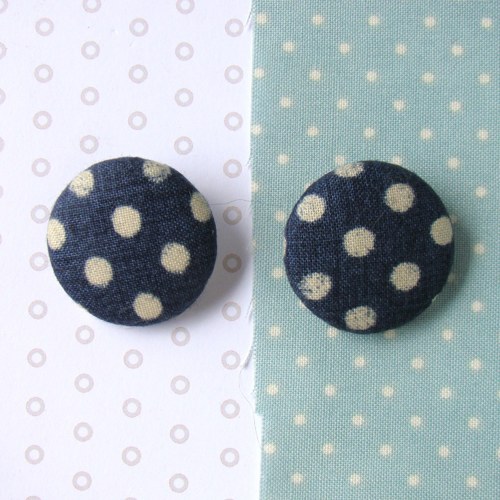 Knoflík buttonek - Puntík