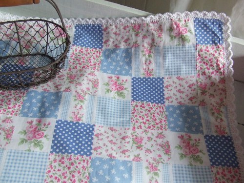 Středový ubrousek patchwork — foto 1