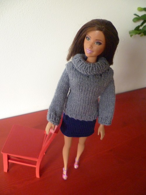 Svetr se sukénkou pro barbie — foto 1