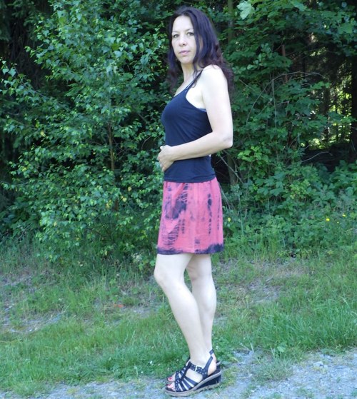 Batikovaná minisukně — foto 1