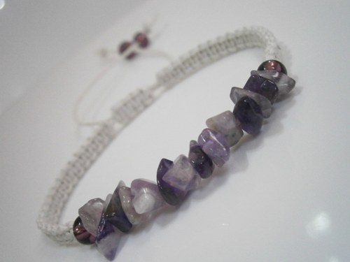 "Ametyst" náramek z minerálů (macramé) — foto 1