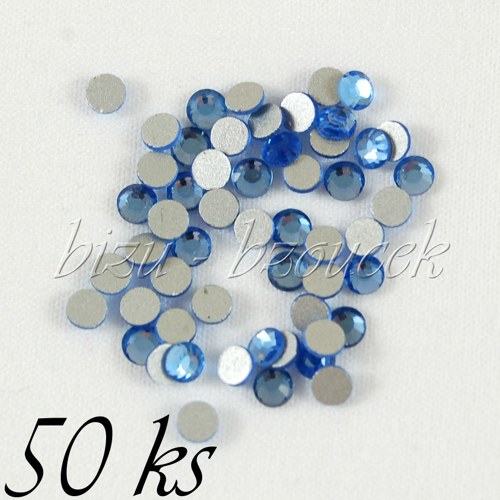 Světle modré skleněné šatony - 3mm - 50ks — foto 1
