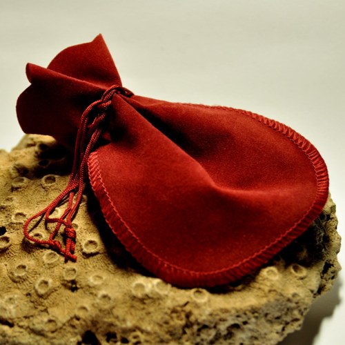 Stahovací pytlík vínový 12x10 cm