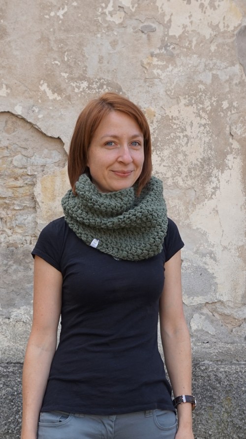 Něco na krk _ černý — foto 1