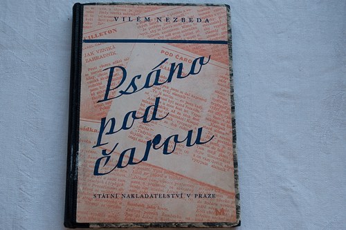 Psáno pod čarou — foto 1