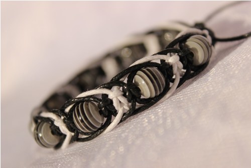 Náramek macramé/shamballa — foto 1