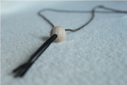 Náhrdelník - dřevo - kůže black — foto 1