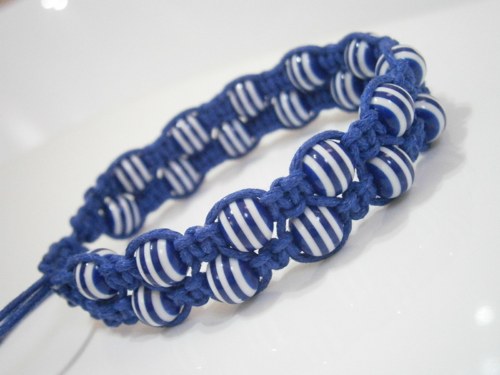 Dvojitý námořnický náramek (macramé/shamballa) — foto 1