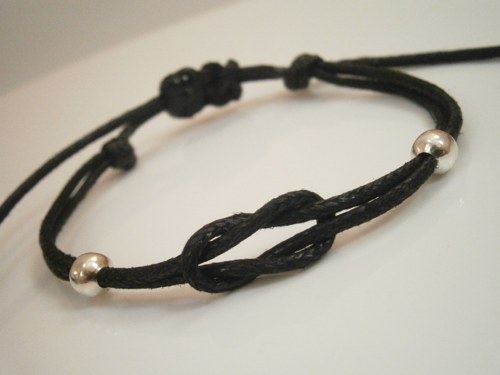 "Uzel" náramek - černý (Unisex) — foto 1