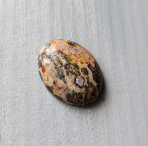 Leopardí jaspis, kabošonek 20x15mm č.4 — foto 1