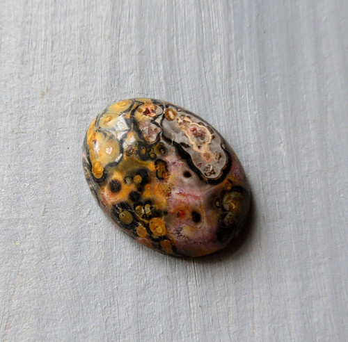 Leopardí jaspis, kabošonek 20x15mm č.9 — foto 1
