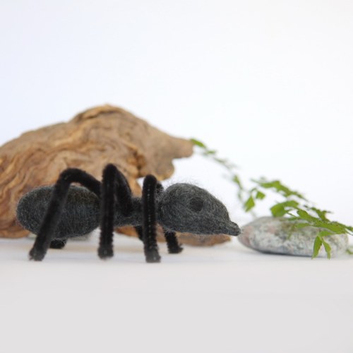 Plstěná figurka — foto 1