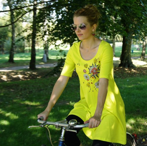 Malované letní šatky limetkové — foto 1