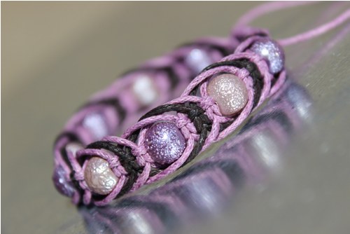 Náramek makramé/shamballa — foto 1