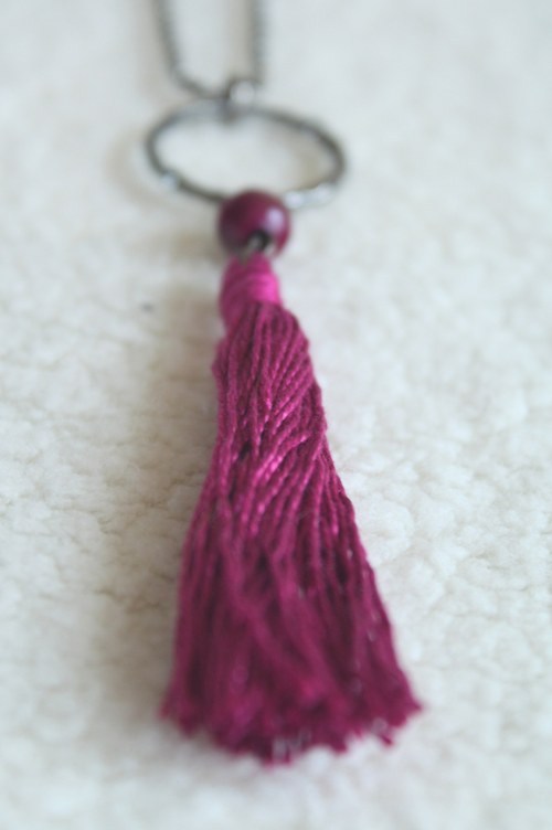Náhrdelník - střapec pink II. — foto 1