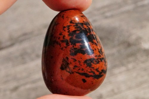 Obsidián mahagonový D695 — foto 1