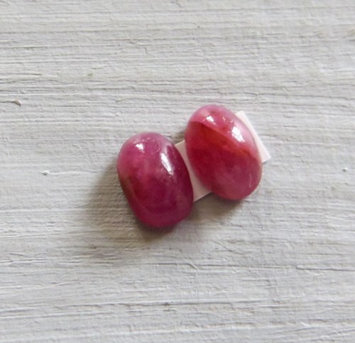 Rubíny 6x4 mm, pár č.1 — foto 1