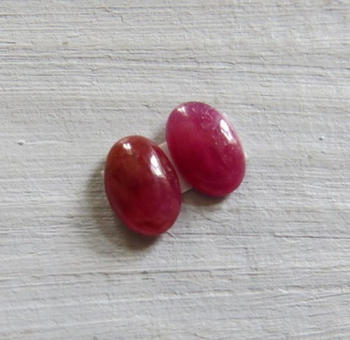 Rubíny 6x4 mm, pár č.2 — foto 1