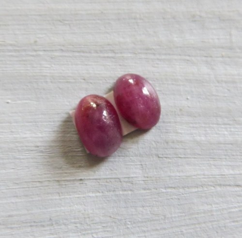 Rubíny 6x4 mm, pár č.3 — foto 1