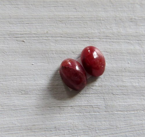Rubíny 6x4 mm, pár č.8 — foto 1