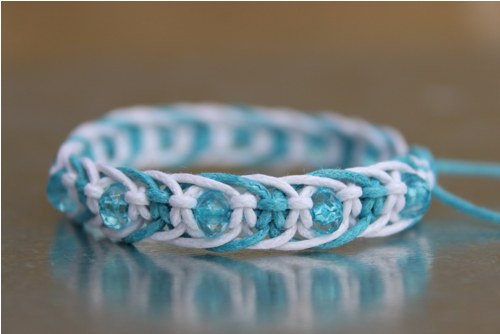 Nebeské pohlazení.. Náramek macramé — foto 1