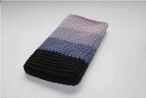Obal na smartphone - pruhovaná šedá — foto 1