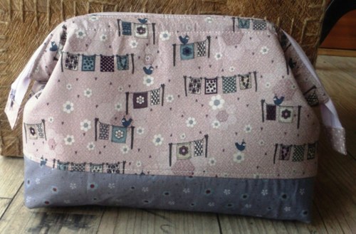 Lynette - Taštička se skrytým rámečkem I. — foto 1