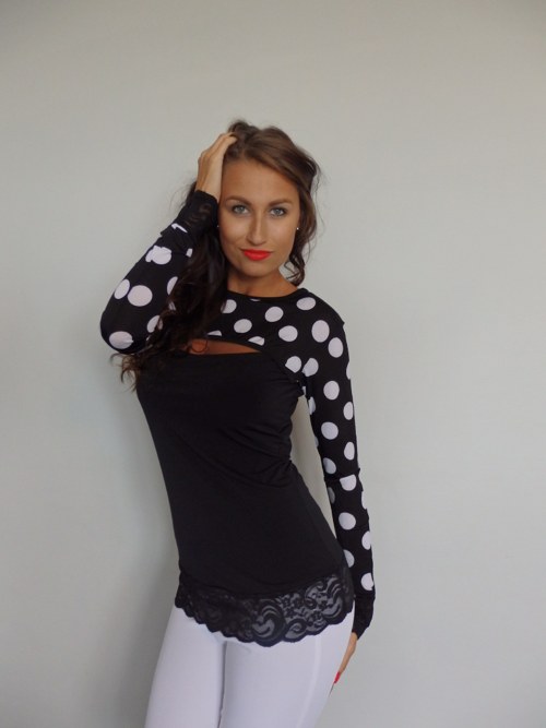 Halenka nejen pro mužské oči. — foto 1