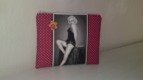 Kapsička s Marilyn — foto 1