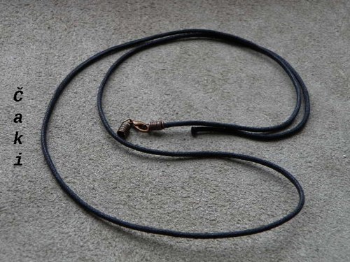 Černý kulatý cotton