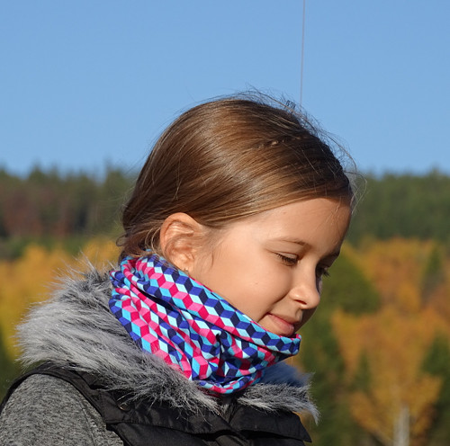 Nákrčník krychle — foto 1