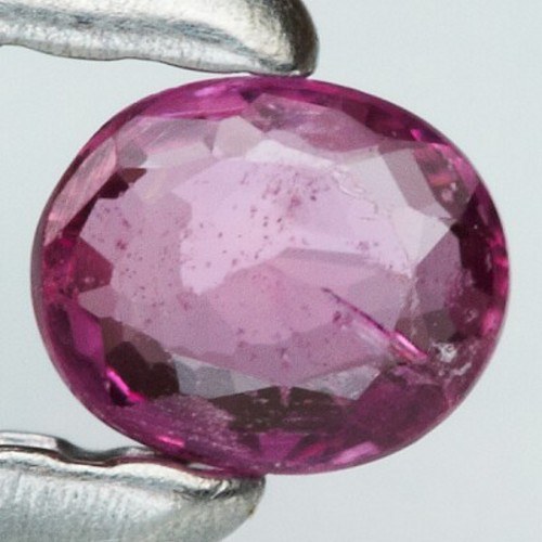 Rubín - Thajsko - jen zahřívaný 0,12ct