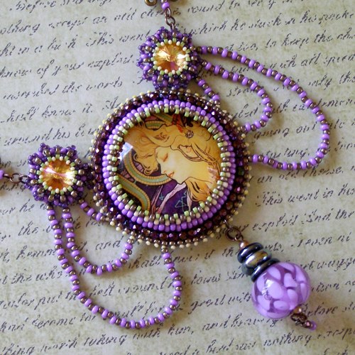 Violet Toulouse Mucha - náhrdelník — foto 1