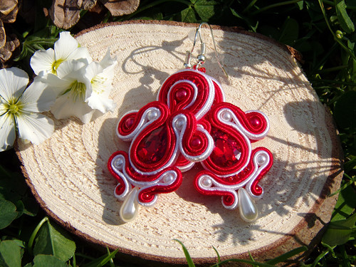 Sutaškové náušnice Red and White Baroque