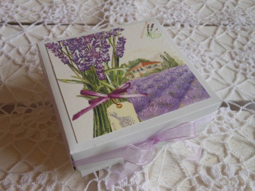 LÁN LEVANDULÍ - dárková krabička 8x8x3 cm — foto 1
